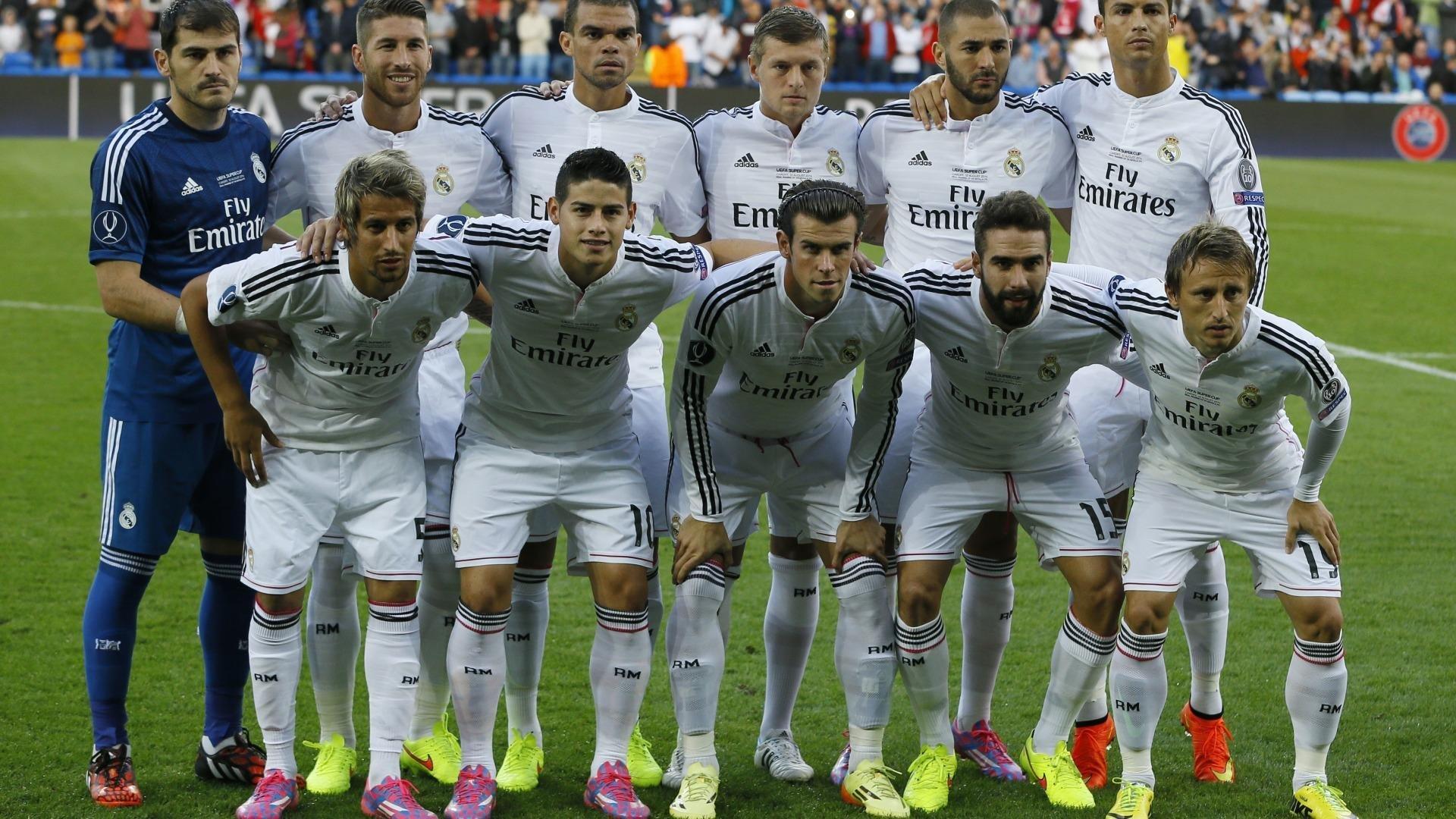 早报梅西回归首秀破门！AC米兰与曼城杯赛爆冷出局